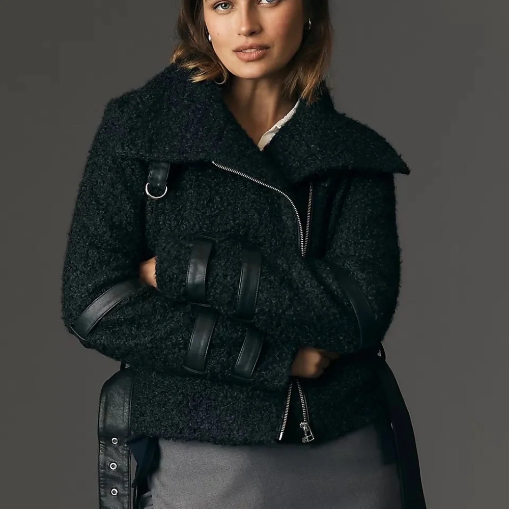 NWT Anthropologie CHRLDR  Milki Cropped Black Teddy Bear Jacket L